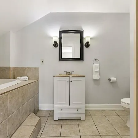 Express Rooms Close To City Amenities New Orleans Exterior photo