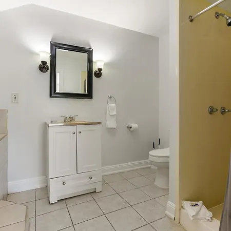 Express Rooms Close To City Amenities New Orleans Exterior photo