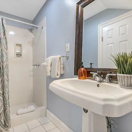 Express Rooms Close To City Amenities New Orleans Exterior photo