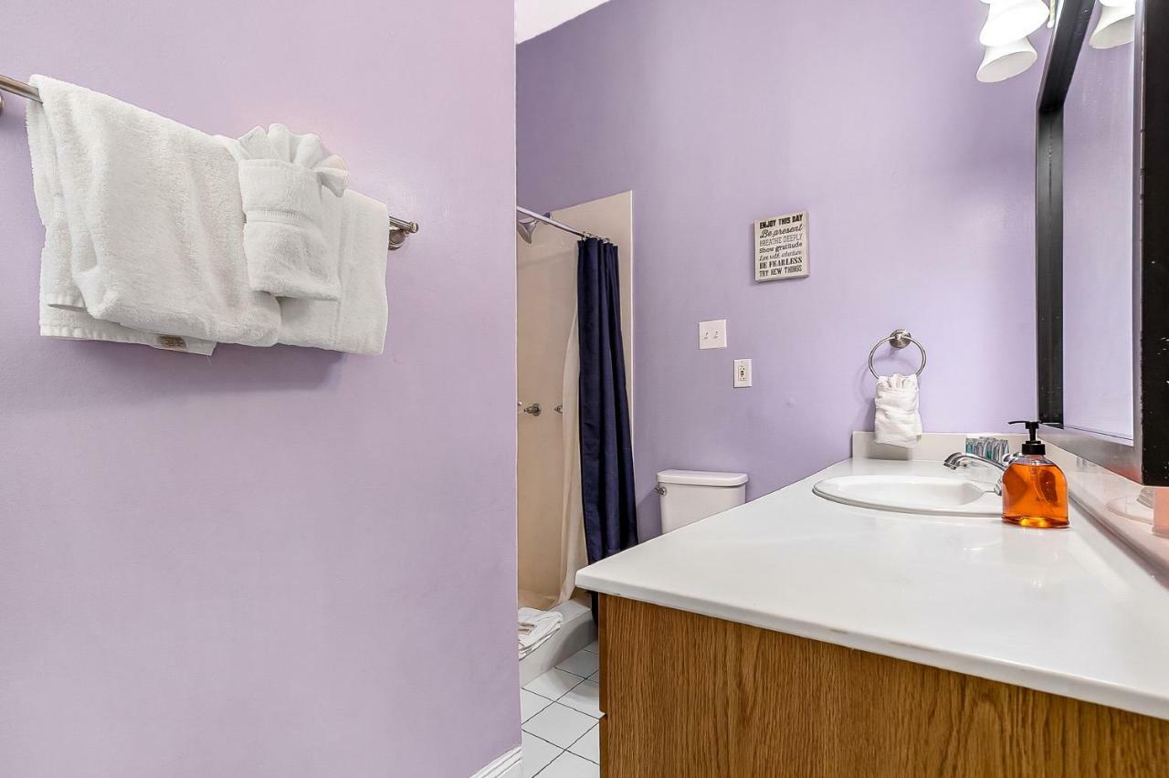 Express Close To Amenities Apartment *