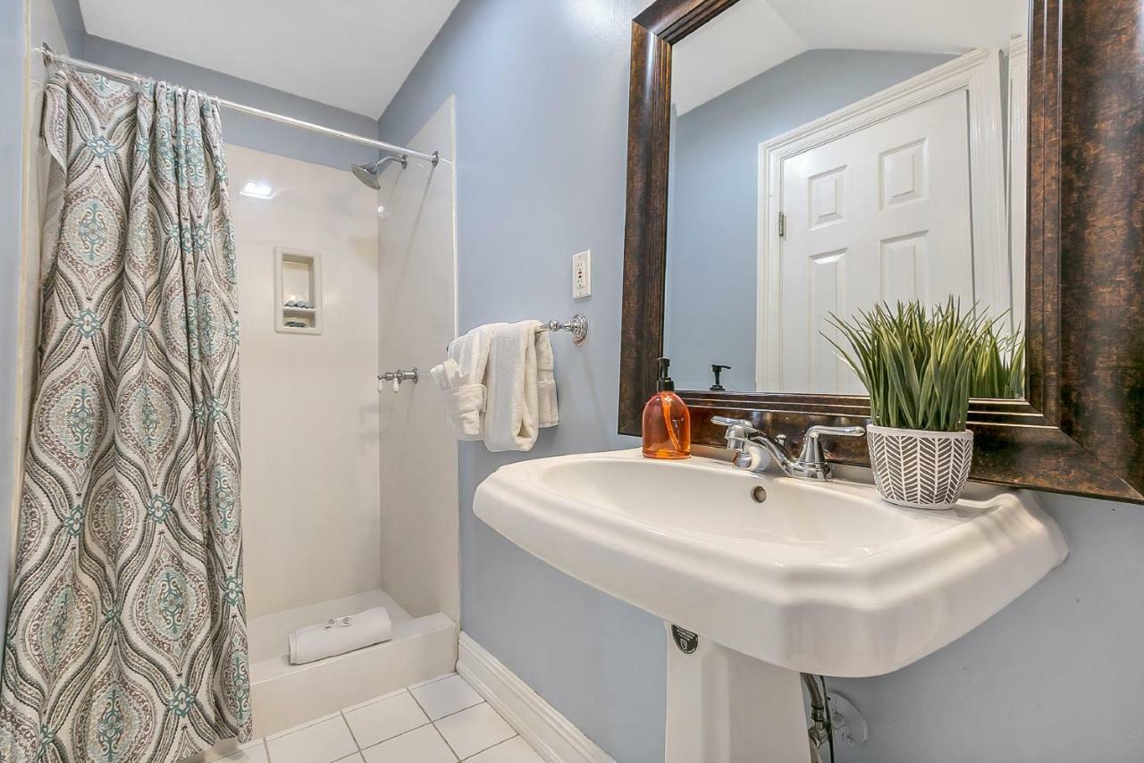 Apartment Express Close To Amenities *