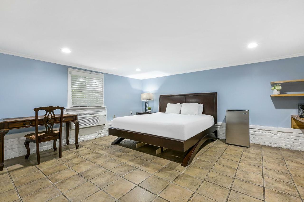 Express Close To Amenities Apartment *